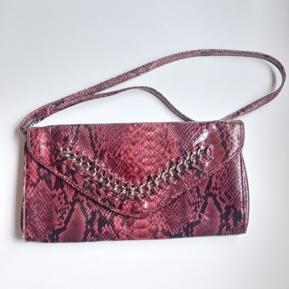Nicole Miller red animal pri t wristlet bag